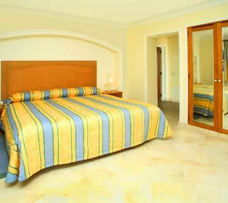Sleeps 8 Pool Air Con T479873 *